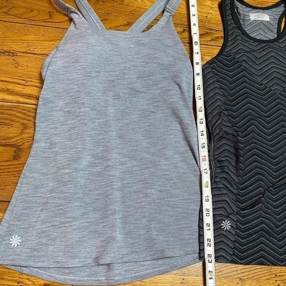 lot Of Two Athleta Fastest Track Ruched Tanks SzS - Picture 5 of 13